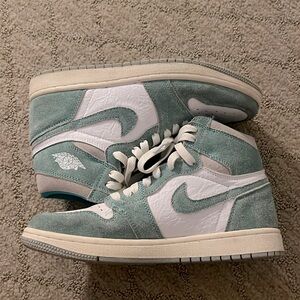 Air Jordan 1 Retro High OG ‘Turbo Green’